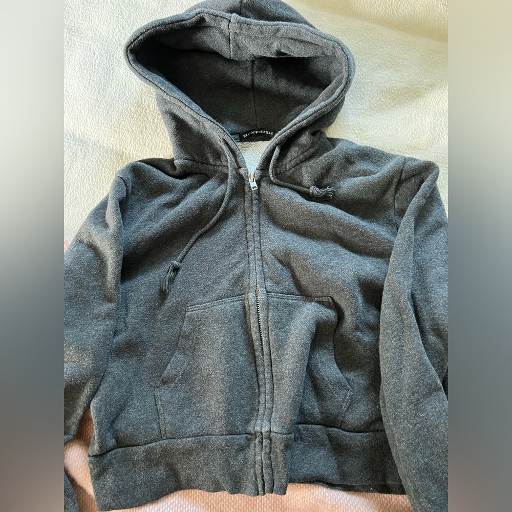 Brandy Melville cropped zip up!